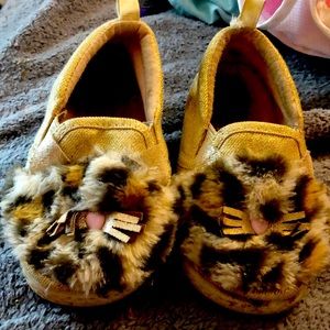 Toddler girl kitty shoes